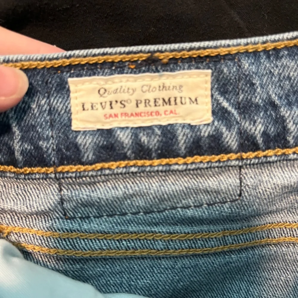 Levi’s Premium 70'S HIGH RISE FLARE WOMEN'S JEANS - Picture 6 of 9